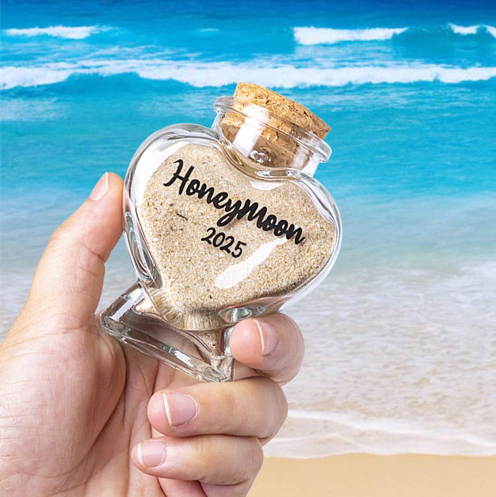 TUNGURIS Honeymoon Sand Keepsake Jar 2025,Bridal Shower, Wedding, Engagement, Honeymoon, Travel Gift for Couples, Newlywed, Fiance(Gift Box Includes) - 40ml Heart Shape Glass