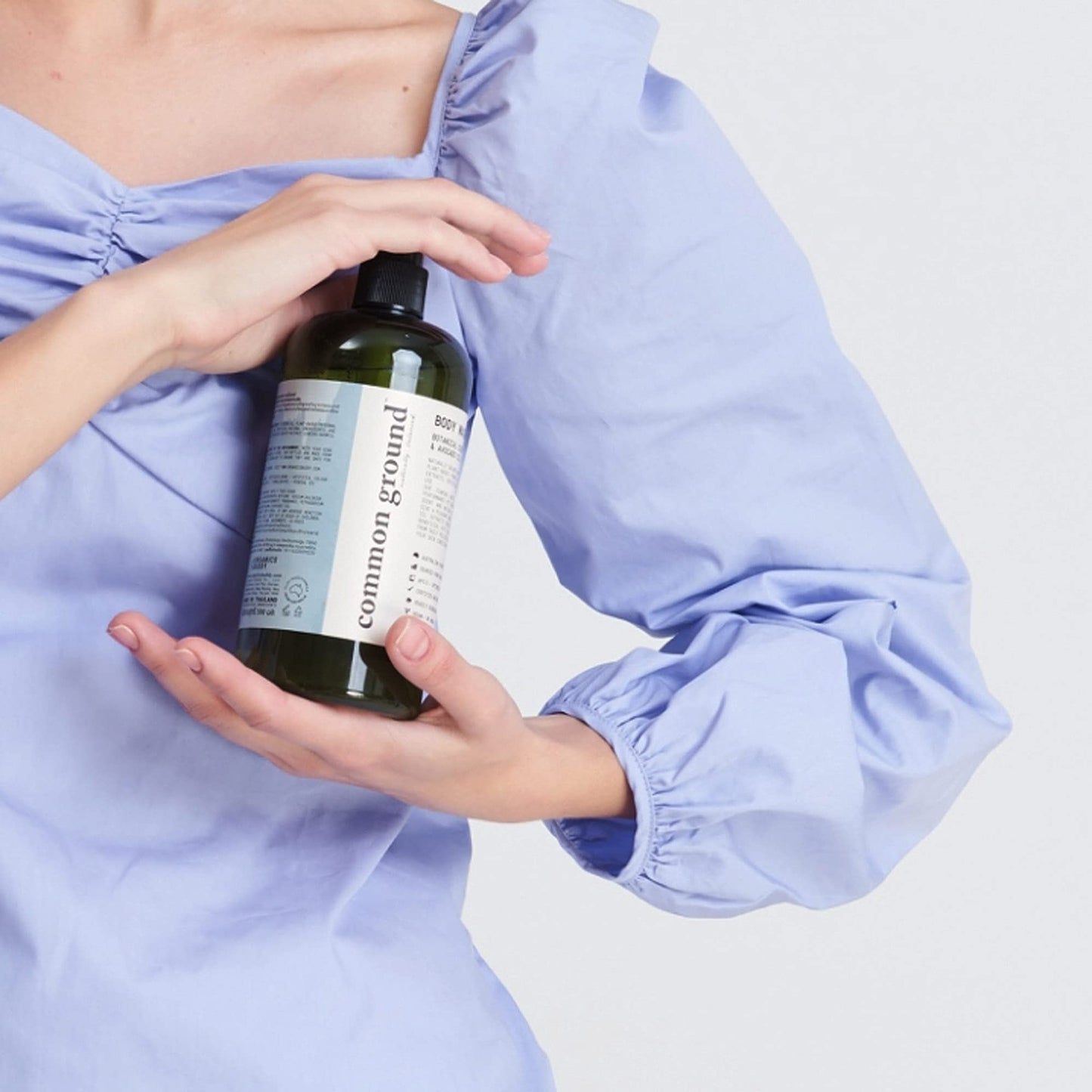 COMMON GROUND Natural Body Wash - Paraben & Cruelty Free, Vegan, Plant-Based, Botanical Freesia Scent & Avocado Oil Extracts - All Skin Types, Men & Women, Sensitive