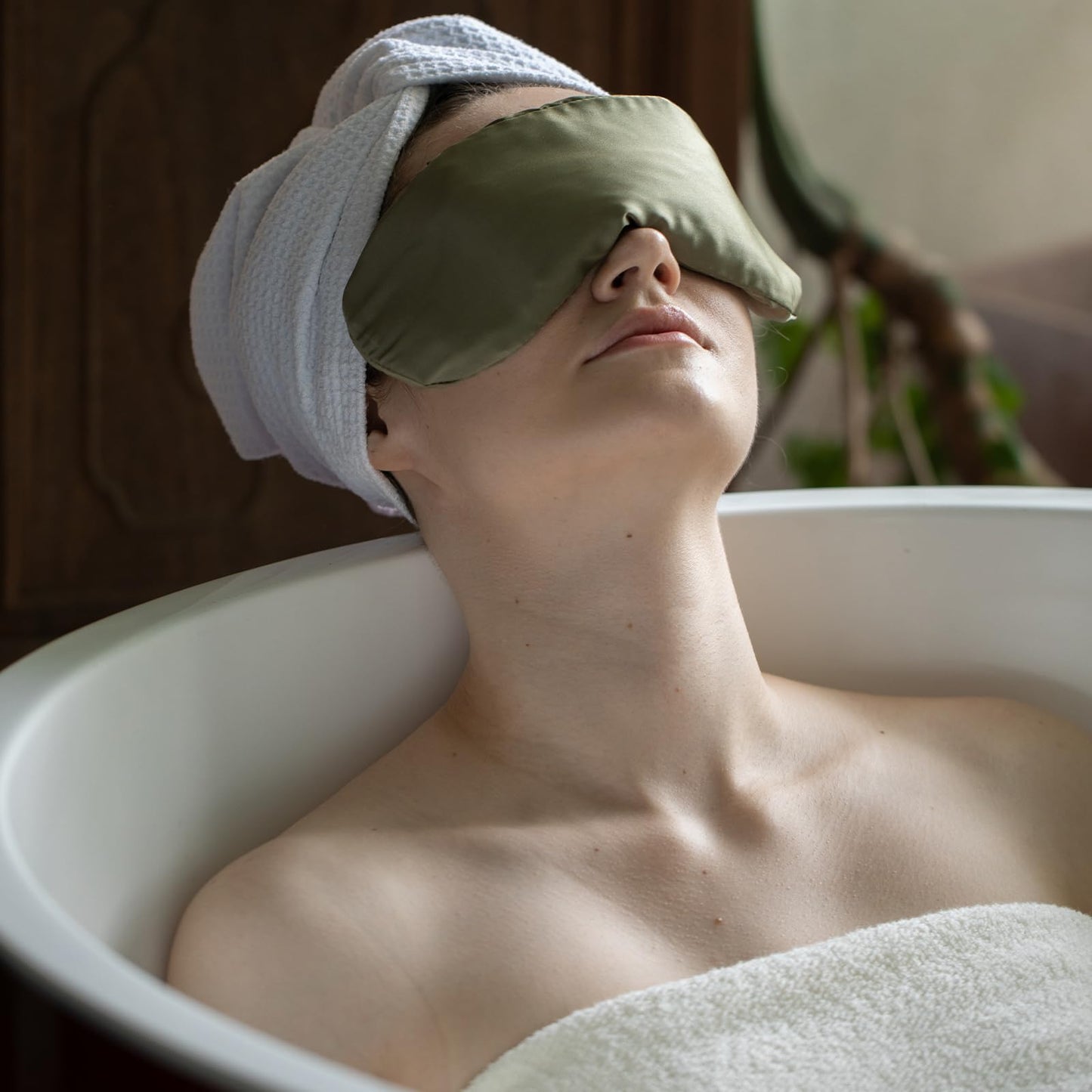 KISMETICS - Weighted Eye Pillow for Relaxation, Sleeping, Yoga, SPA and Travelling, 100% Natural Crystals Mixed with Labradorite and Obsidian, Cooling Eye Pillow, Reusable, Relaxation Gift for Women