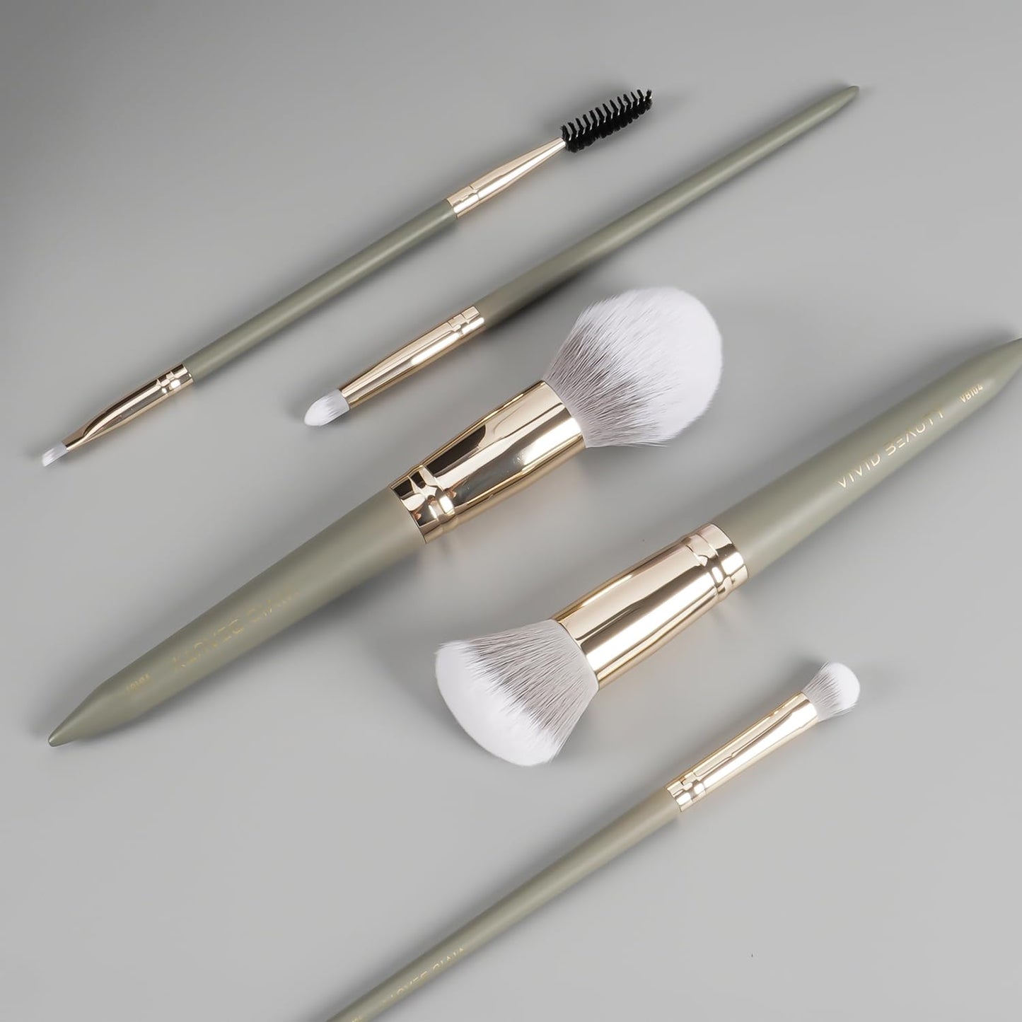 5pcs Travel Makeup Brush Set – Face & Eye Basic Brushes for Powder, Blush, Crease, Eyeshadow, Eyesbrow & Eyelash – Soft, Skin Friendly Synthetic Fiber – Your Make up Essential Brush Kit (Grey)