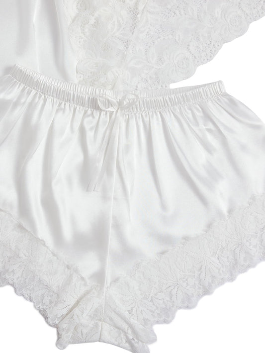 WDIRARA Women' Silk Satin Pajamas Set 4pcs Lingerie Floral Lace Cami Sleepwear with Robe Snow White M