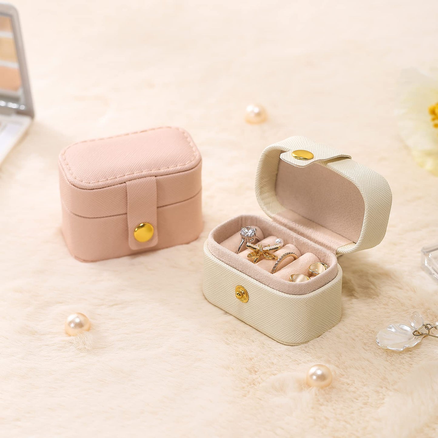 CASEGRACE Small Jewelry Ring Box Mini Travel Jewelry Case Portable Ring Storage Case for Rings Earrings, Gifts for Women, White