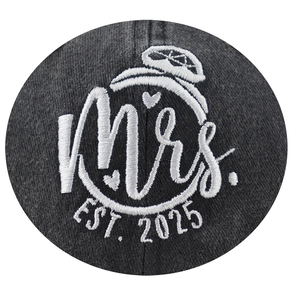 2025 Wedding Gifts for Bride Groom, Couples Her Wifey Mr Mrs Engagement, Honeymoon Outfits Essentials Baseball Cap for Bridal Gift Black
