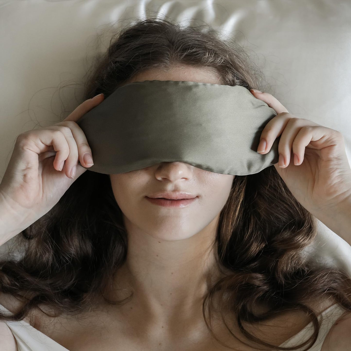 KISMETICS - Weighted Eye Pillow for Relaxation, Sleeping, Yoga, SPA and Travelling, 100% Natural Crystals Mixed with Labradorite and Obsidian, Cooling Eye Pillow, Reusable, Relaxation Gift for Women