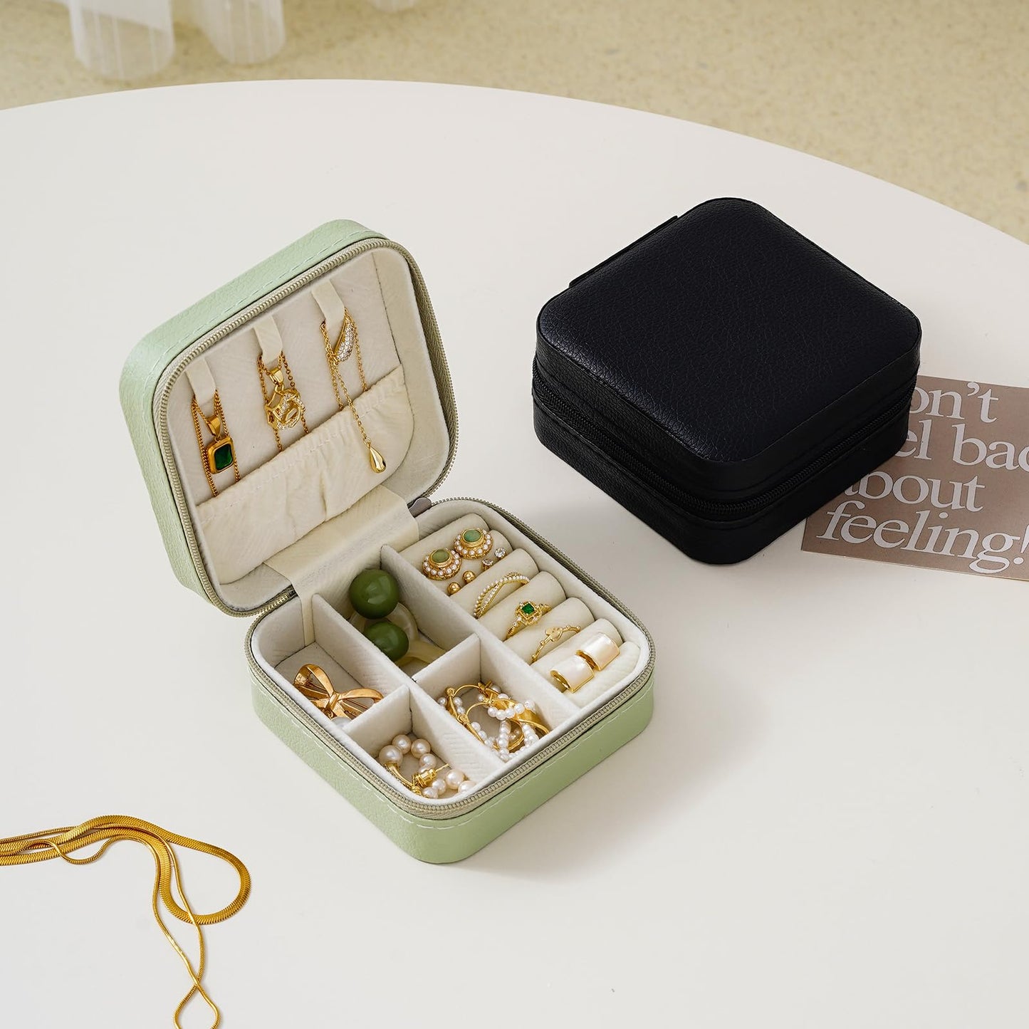 CASEGRACE Travel Jewelry Case, Small Jewelry Box Portable Jewelry Travel Organizer Display Storage Case for Rings Earring Necklace Bracelet, Gift for Women Girls, Green