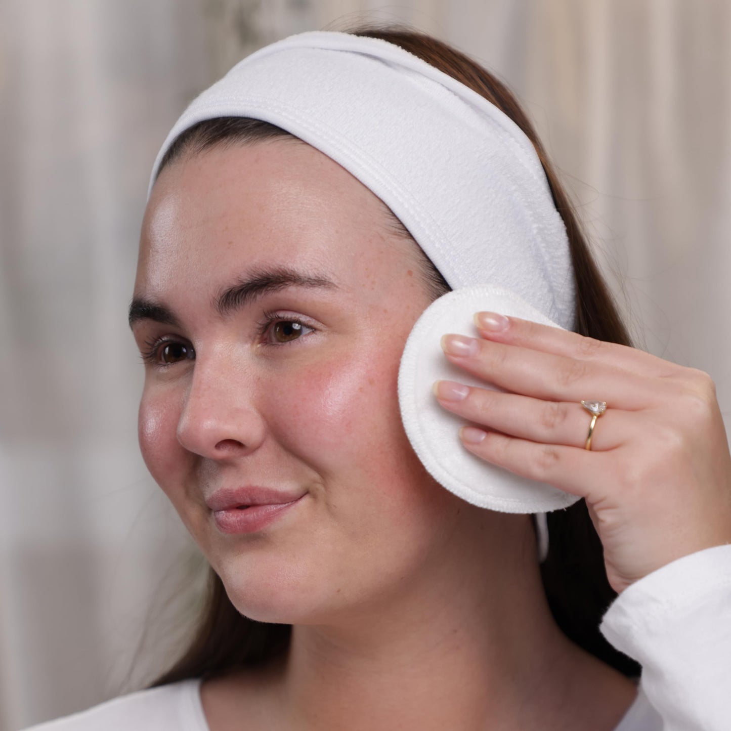 Evolve Organic Beauty - Deep Clean Micellar Water | Refresh, Hydrate, Soothe | Moringa Peptide, Hyaluronic Acid | Small-Batch, Vegan Clean Beauty (6.4 fl oz | 190 mL) Package May Vary