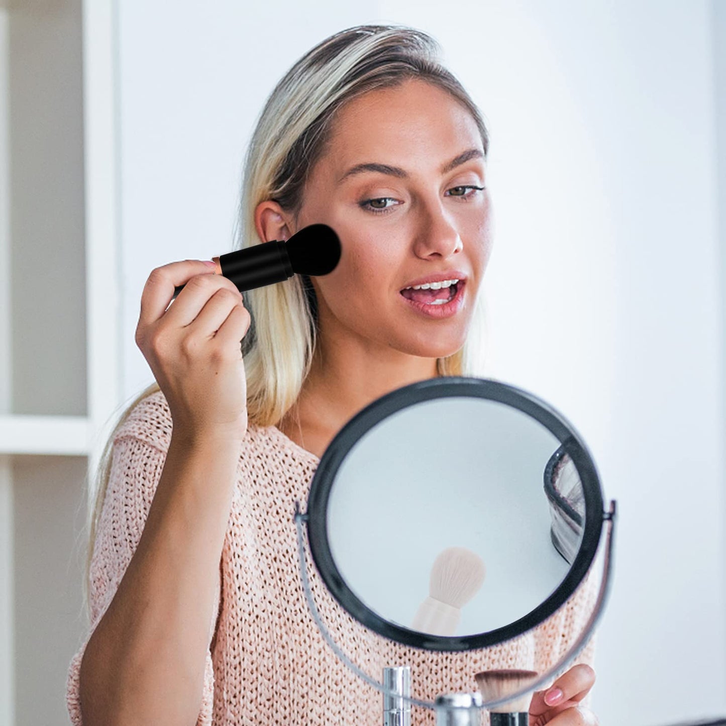 Molain Mini Makeup Brush Set - 4 in 1 Portable Travel Lip, Highlight, Eyeshadow, Foundation Blending Powder Brush Set (Black)