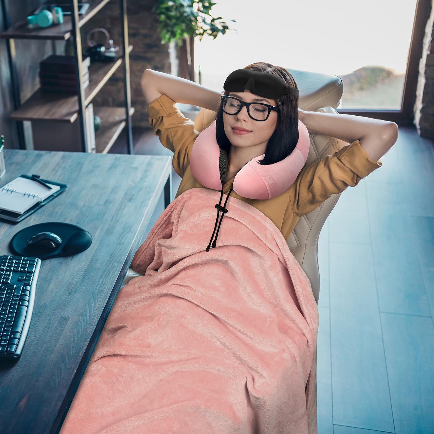 urnexttour Travel Pillow and Blanket Set Neck Pillows Travel Essentials with Sleep Mask for Airplane Car Memory Foam Pink