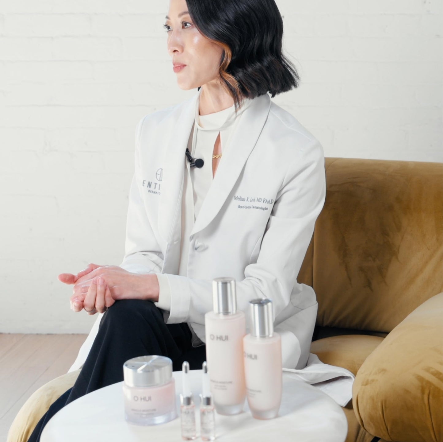 O HUI Miracle Moisture Set | K-Beauty Set, 3 Full Size + 4 Travel Essentials | Helps Strengthen Skin Barrier | Glass Skin | Face cream, Skin Softener Lotion, Face Wash, Emulsion | Ceramide, Peptide