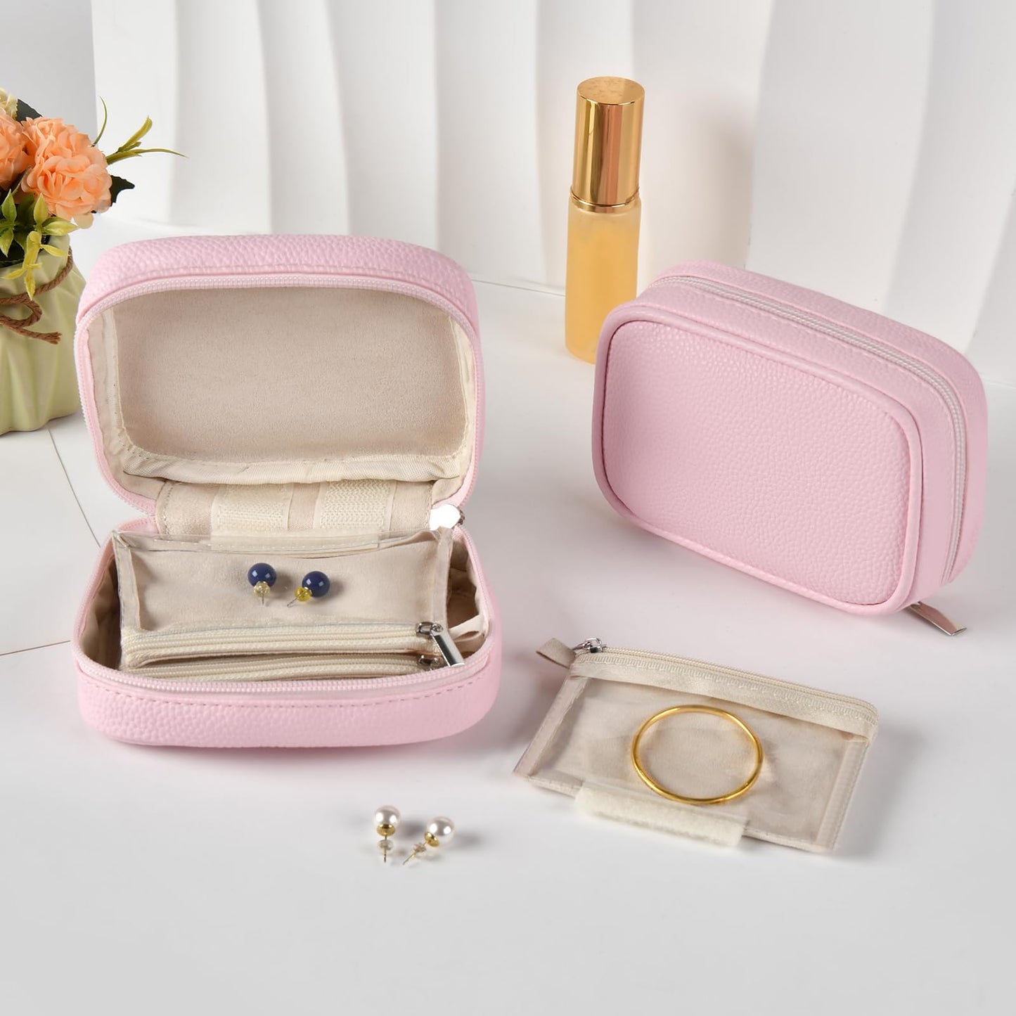 Portable Jewelry Case, Small Travel Jewelry Storage Bag with 6 Velvet Zipper Pockets, Jewerly Organizer Case for Earrings, Rings, Bracelets – Birthday or Graduation Gift for Women Girls