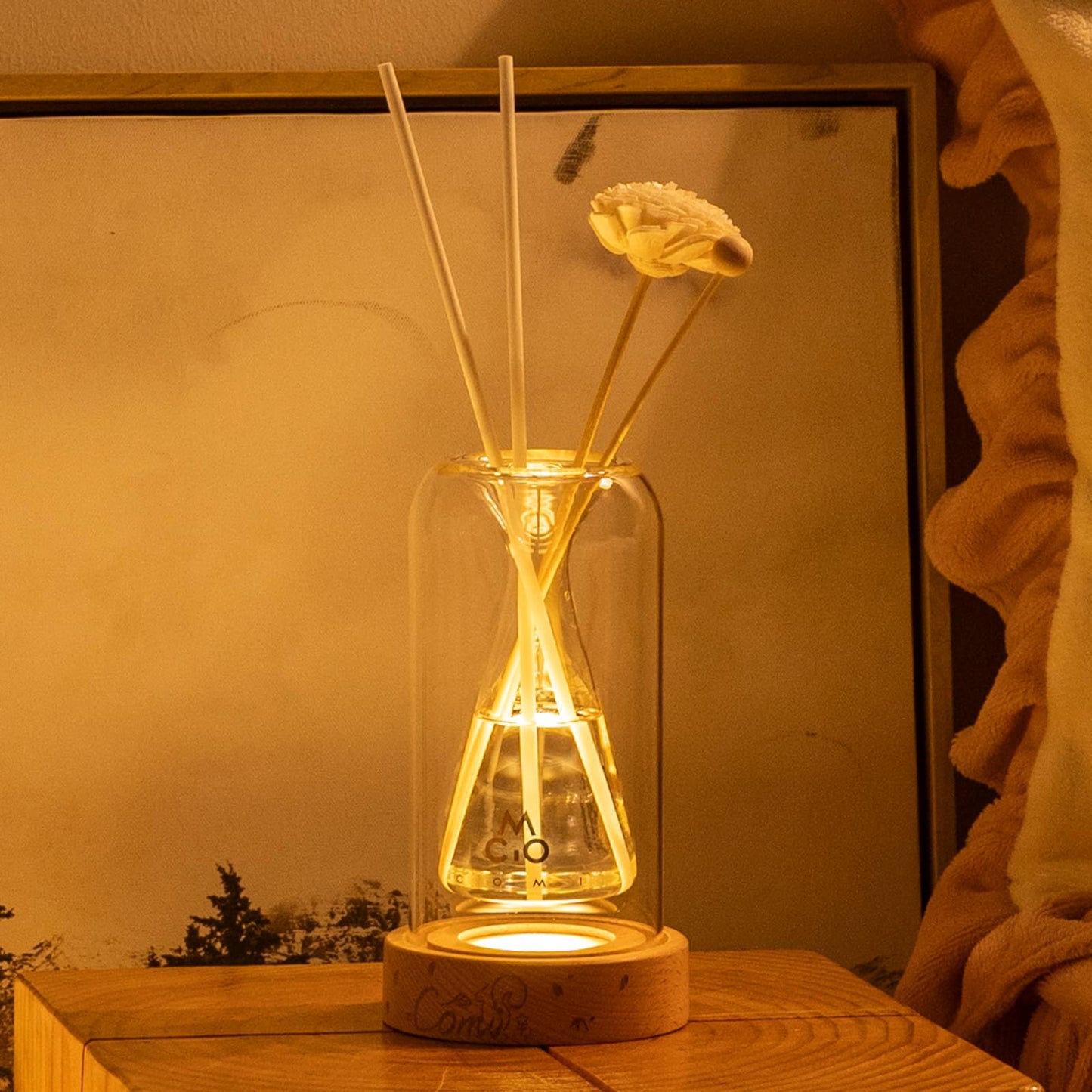 Empty Fragrance Glass Reed Diffuser Bottles with 5pcs Reed Diffuser Sticks,Luminous Base,Decorative Flower Bud Fragrance Accessories Use for DIY Replacement Reed Diffuser Sets,Triangle