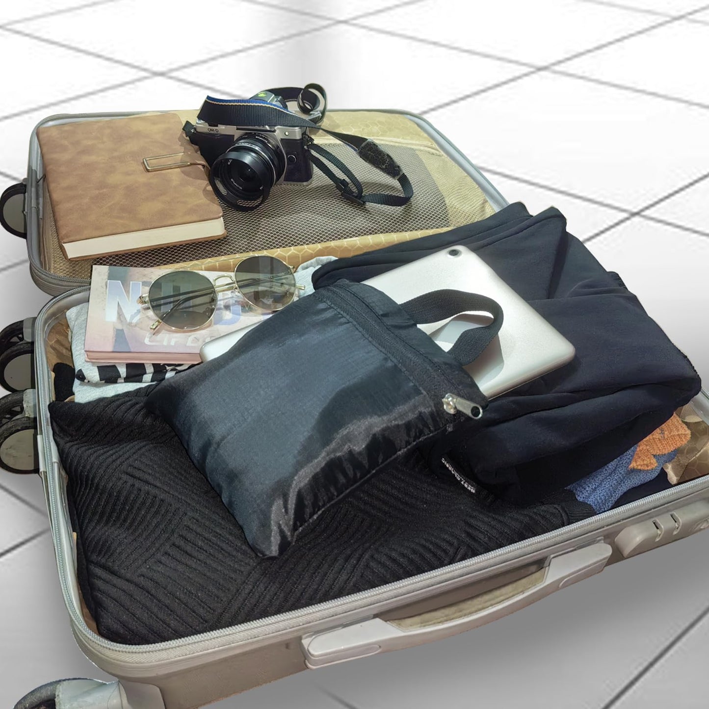 Ultra Lightweight Hiking Backpack 30L, Travel Packable Daypack Foldable Small Backpacks for Women Men(Black)