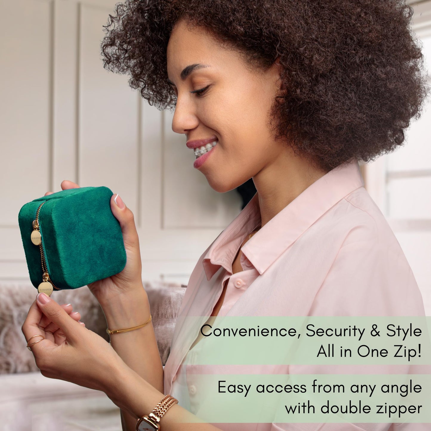 AVERASTA Luxury Velvet Jewelry Box - Travel Jewelry Box - Travel Jewelry Case Organizer with Mirror - Gifts for Women, Mom, Wife, Girlfriend, Her – Emerald Green