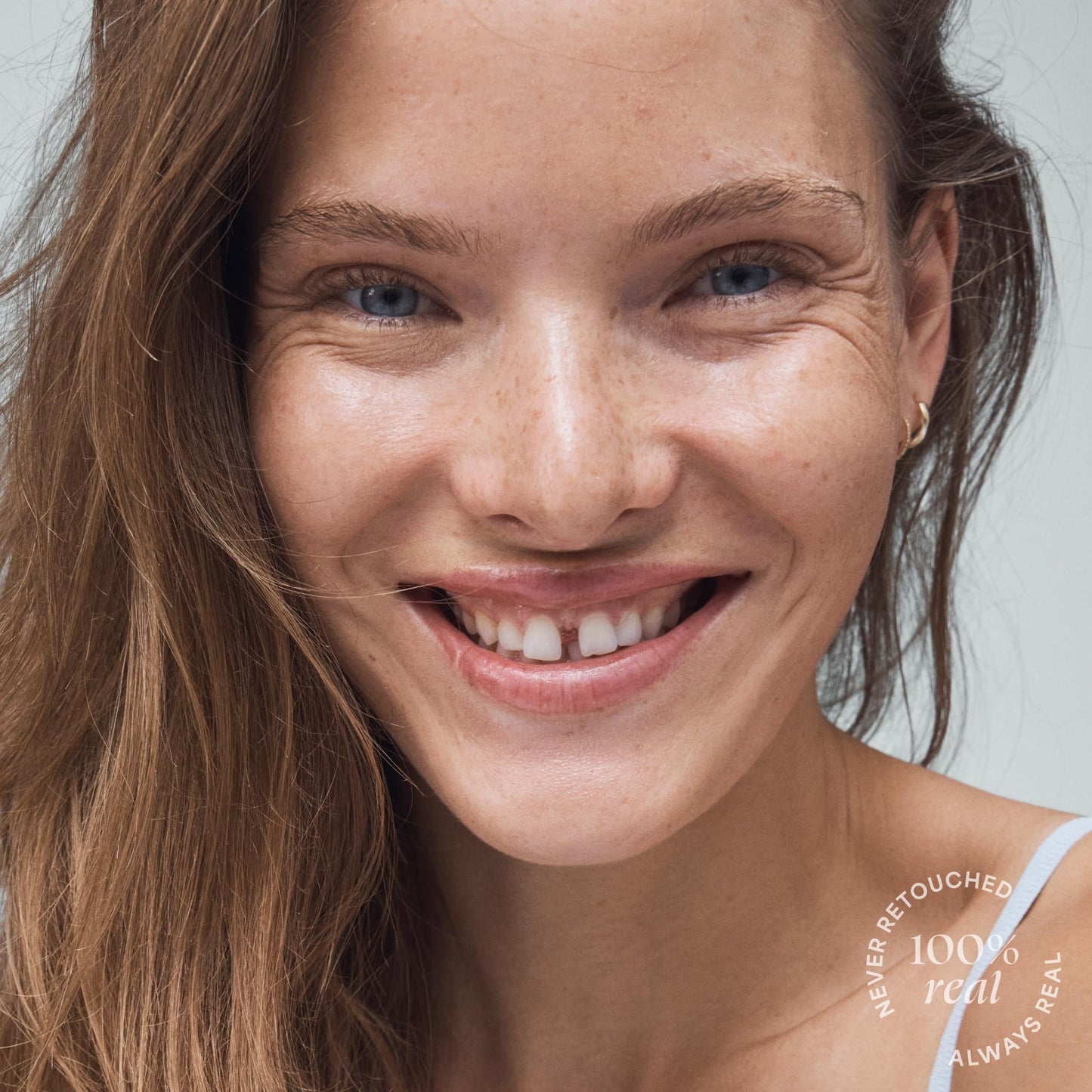 TULA Skin Care Clear Skin Starters Acne & Blemish Fighting Discovery Kit - Foam Cleanser, Correcting Gel, Moisturizer, Treatment Mask and Travel Bag to Treat & Prevent Acne, 4-Piece Kit