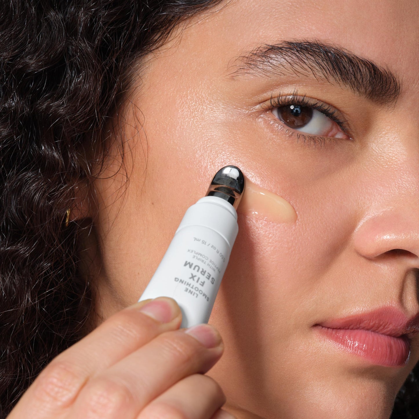 NuFACE FIX Serum - Line Smoothing Conductive Serum for Microcurrent with Triple Peptide, Hyaluronic Acid & IonPlex to Hydrate, Brighten and Enhance NuFACE Microcurrent Device Results (0.5 oz)