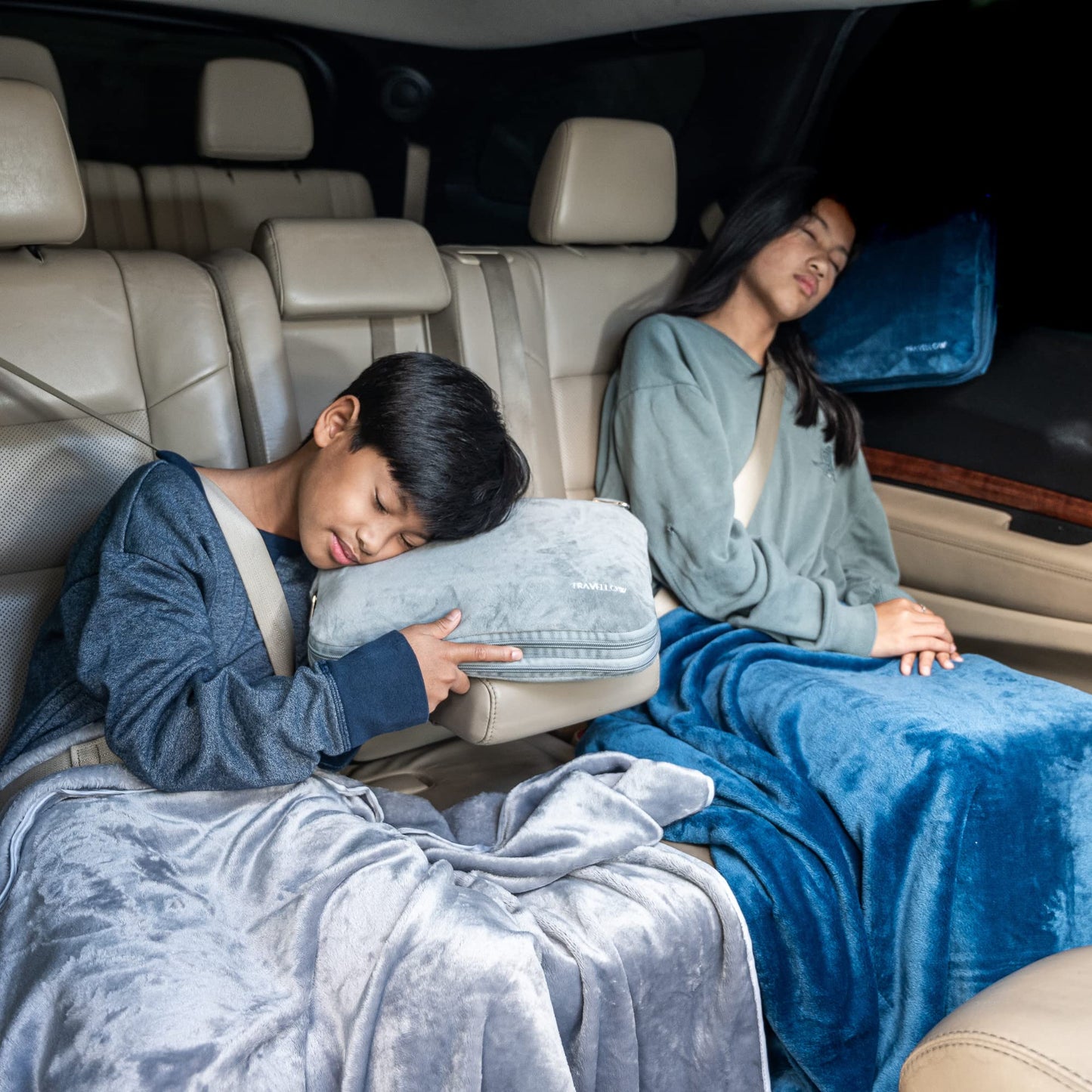 Travellow Travel Pillow and Blanket Set - 4-in-1 Ultimate Travel Kit with Memory Foam Pillow, Travel Blanket, Sleep Mask, and Earplugs-Ultimate Comfort and Coziness for Your Journeys - Blue