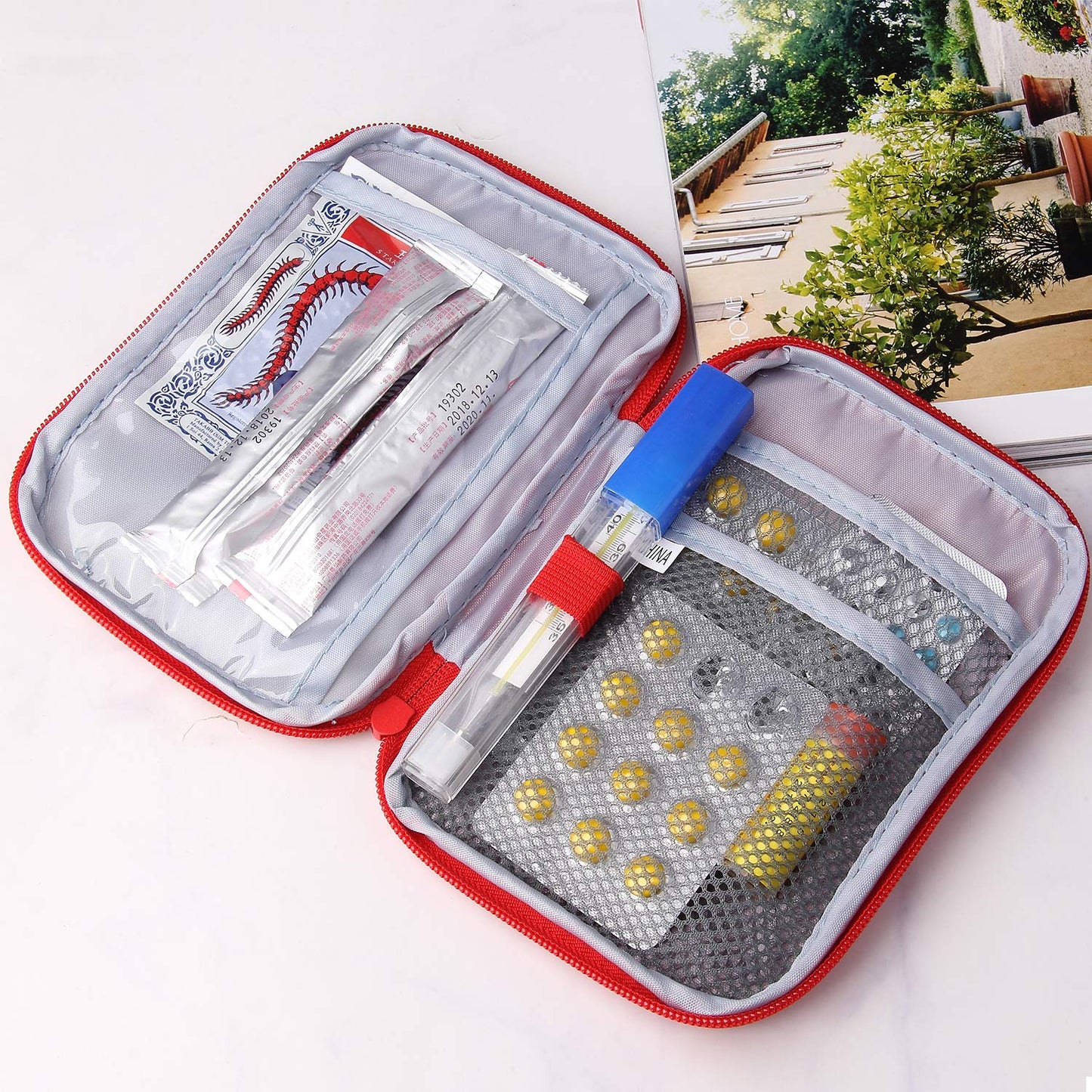 JIAKAI 2 Packs First Aid Bag,Empty First Aid Pouch,Mini Portable Medical Bag for Outdoor Camping Hiking Travel Emergency,Multifunction Emergency Medicine Storage Bag-7x5 inch