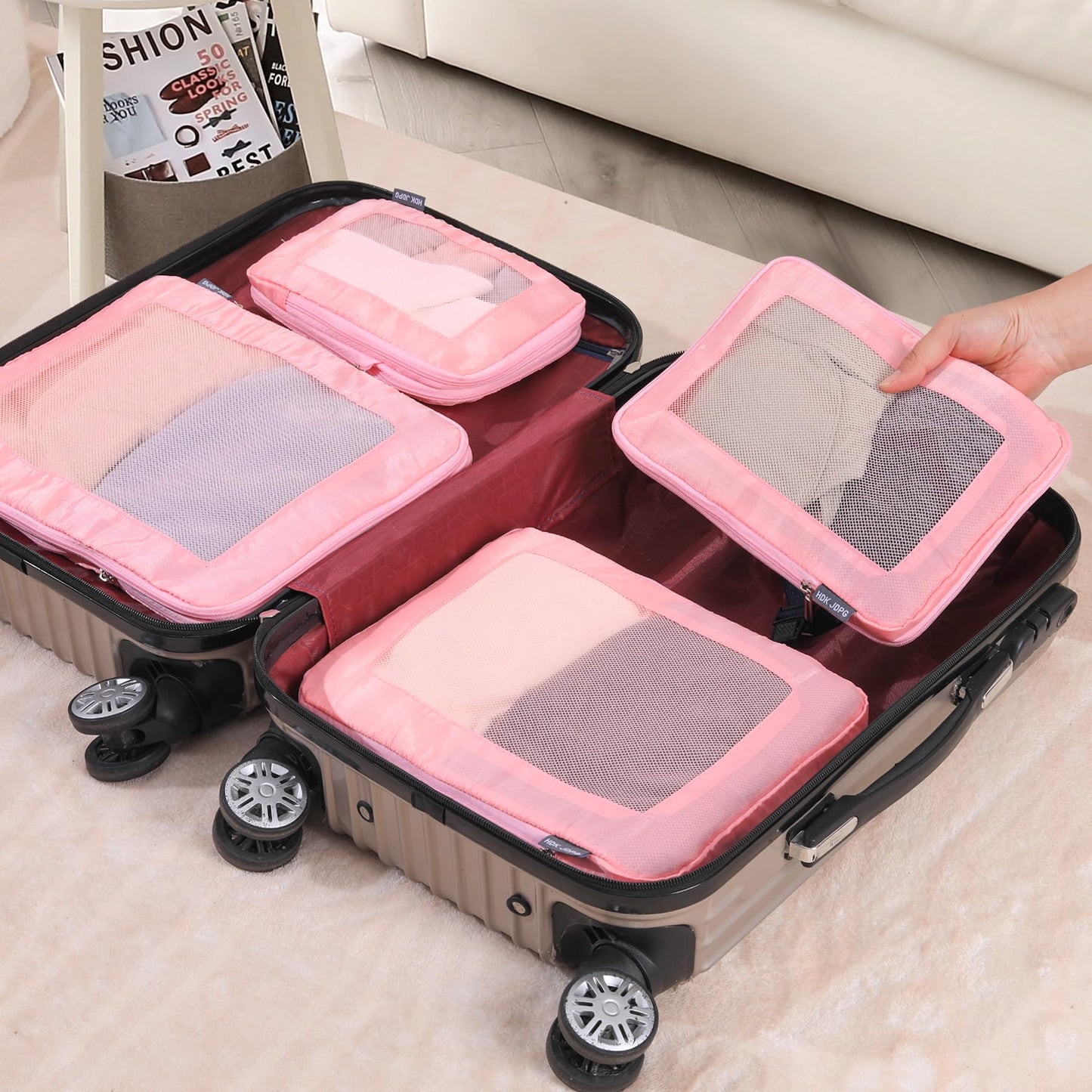 HDKJDPG 4 Set Ultralight Compression Packing Cubes Travel for Suitcases ,Compressible Mesh Packing Cubes for Travel Women Packing Organizers (Pink)