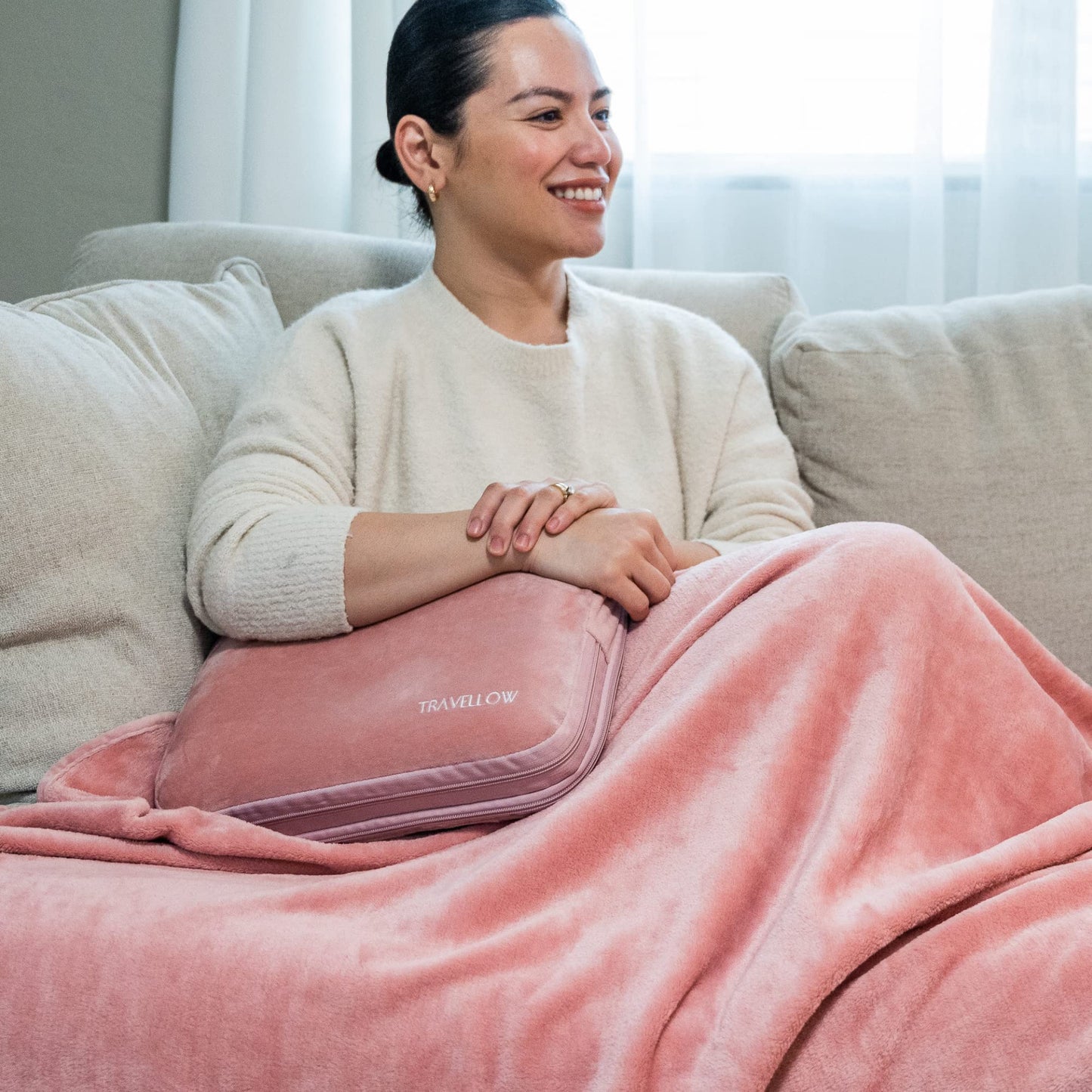 Travellow Travel Pillow and Blanket Set - 4-in-1 Ultimate Travel Kit with Memory Foam Pillow, Travel Blanket, Sleep Mask, and Earplugs-Ultimate Comfort and Coziness for Your Journeys - Pink