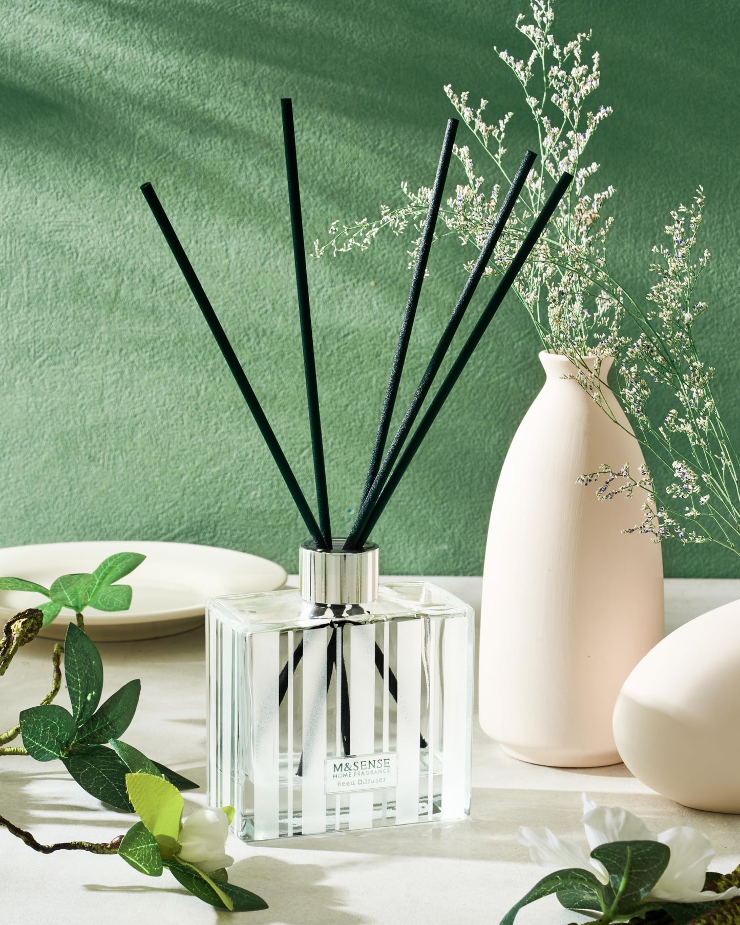 M&SENSE Eucalyptus Spearmint Reed Diffuser Set - 7.04oz Diffuser with Sticks, Rich Fragrance & Refreshing Non-Toxic Scent for Home Bathroom Office Study Other Workspaces Needing Focus, Gifts for Women
