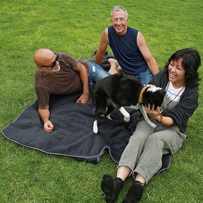 Tirrinia Waterproof Outdoor Blanket with Sherpa Lining, Windproof Triple Layers Warm Comfy Foldable for Camping Stadium, Beach, Picnic, Grass, Concerts, Car, Dog, 51''X 59'' & 59''X 80''