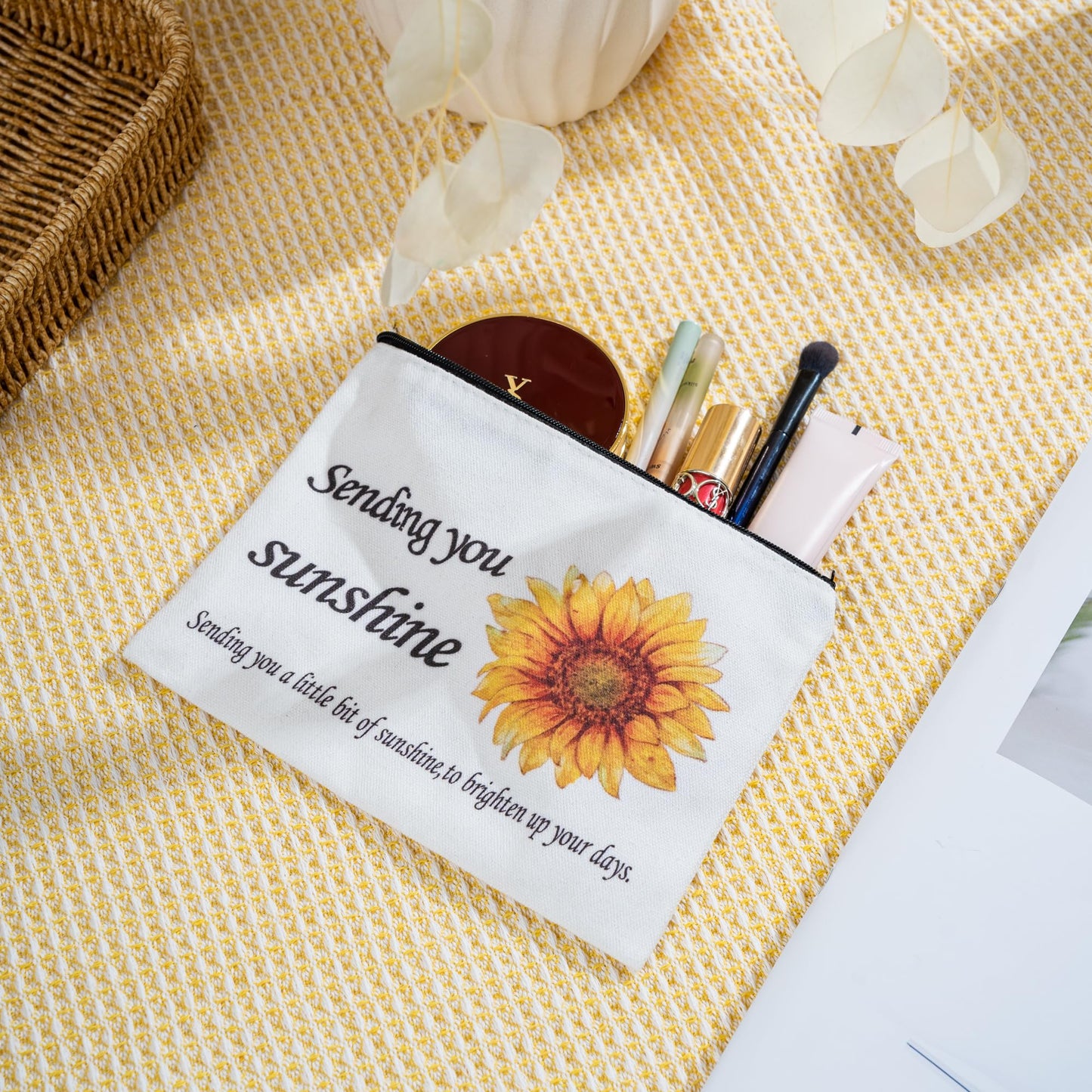 TOYIYAR Birthday Gifts for Women, Self-Care Gift Box for Women - Sunshine & Sunflower Themed Relaxation Set, Encouragement Care Package for Best Friend (Birthday/Get Well/Thinking of You)