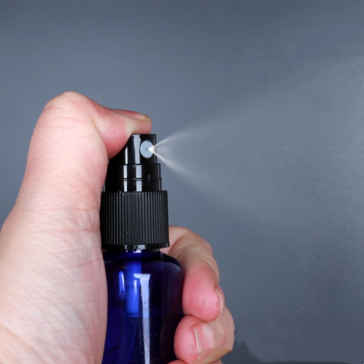 SINIDE Empty Spray Bottles 100 ml/3.4 oz, Blue Plastic Fine Mist Mini Travel Bottle Set, Portable Refillable Makeup Sprayer Containers for Perfume, Liquids, Aromatherapy, Cleaning Solution (4 Pack)