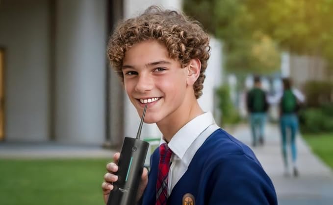 Bigsmile Black Water Flosser Cordless Portable Dental Irrigator Travel Shower Strong Pick Floss IPX7 200ML Must Have for Kids Braces Bridges (Black