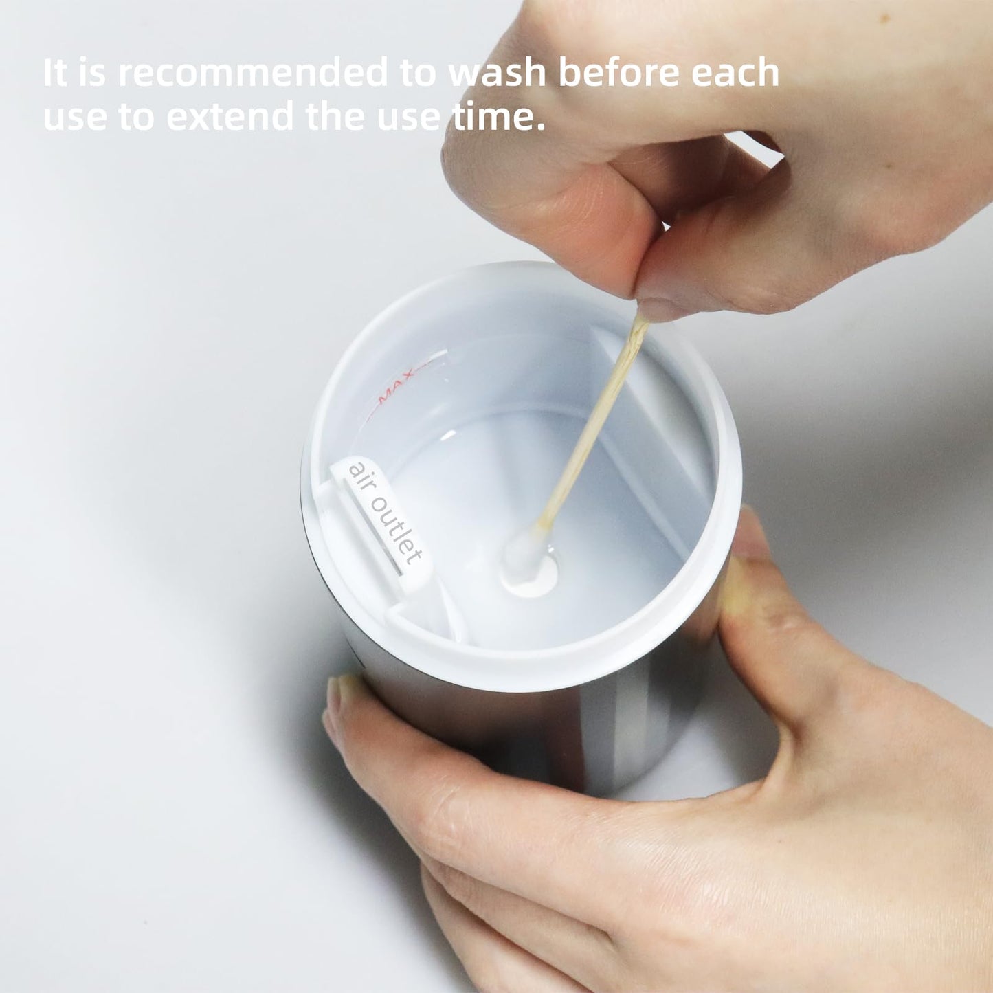 SEEDSEEL Car Aromatherapy Diffusers for Essential Oils，Mini USB Air Scent Small Humidifier with 7-LED Color Changing for Car Room Home Office Bedroom