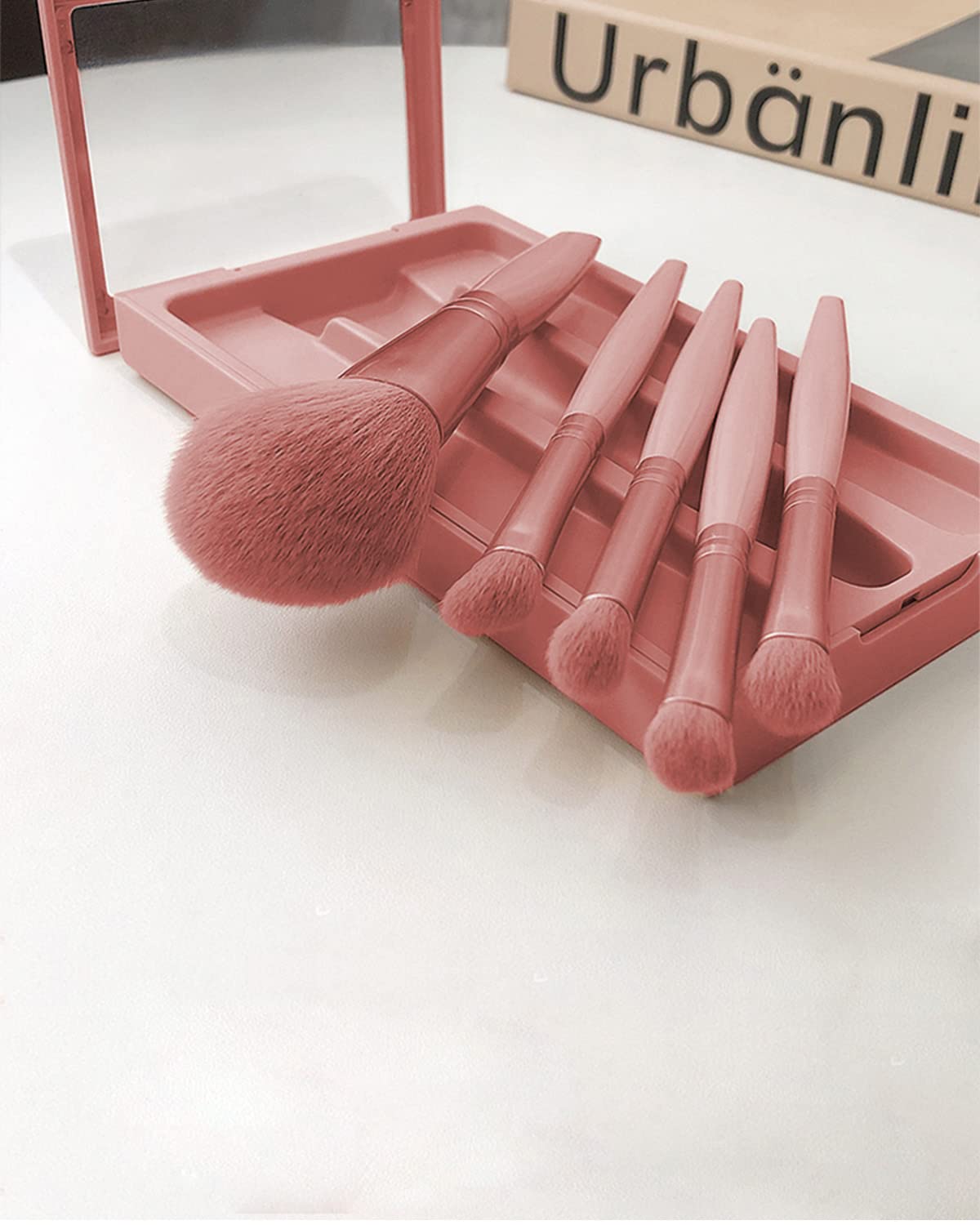 Travel Size Makeup Brushes Set, Easy-taken Mini Makeup Brush Set with Case and Mirror, Small Complete Function Cosmetic Brushes Kit Perfect for On The Go (Pink)