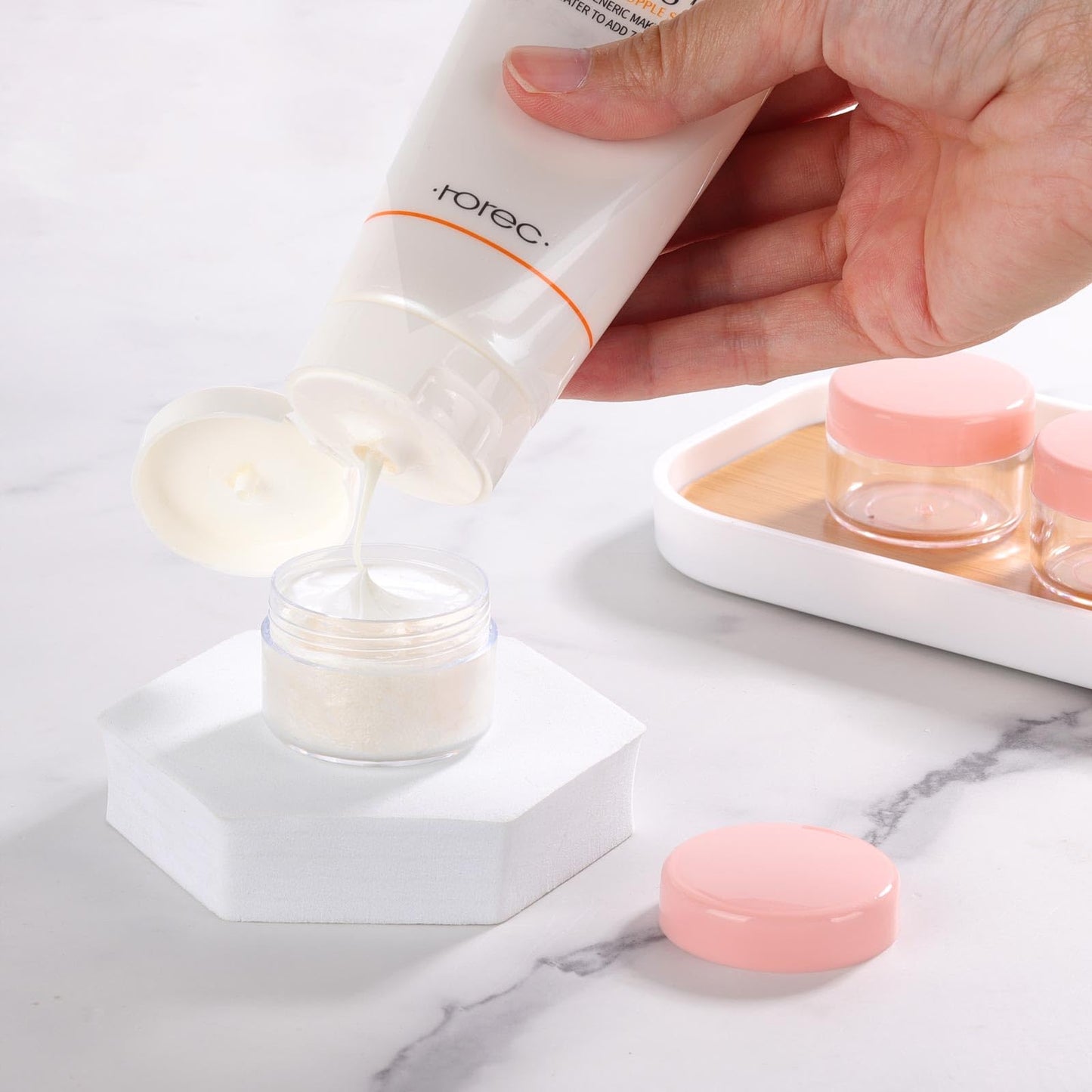 Refillable Cosmetic Sample Jars - 100 Pack 15g (0.5oz) Pink Small Travel Containers with Lids + 10 Mini Makeup Spatulas - BPA Free