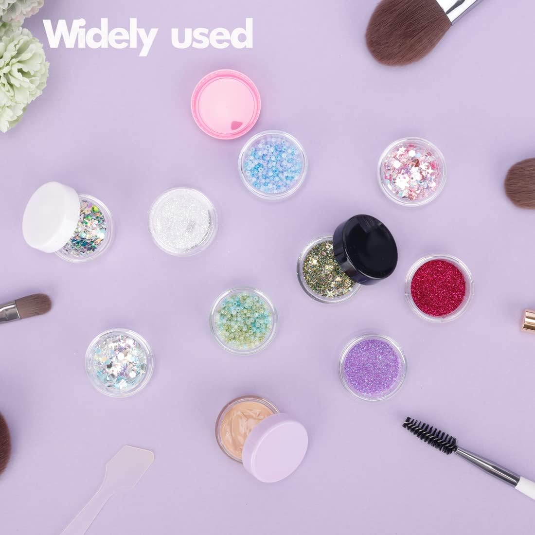 5 Gram Sample Containers With Lids, 200 Count 5ML Clear Jars, Empty Lip Balm Containers, Small Makeup Travel Jars for Glitter, Lotion, Cream, Beads, With Labels, Mini Spatulas