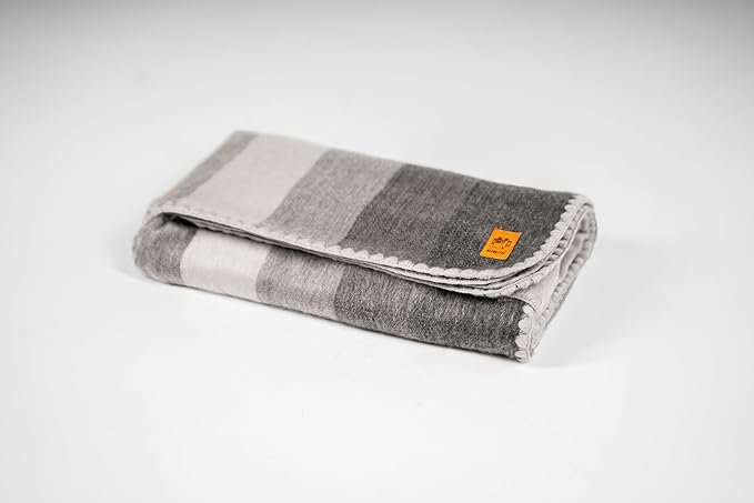 Alpaca Wool Blanket – Queen Size, 87 x 64 Inches – Warm & Lightweight – Couch, Bed, or Outdoor Blanket – Gray