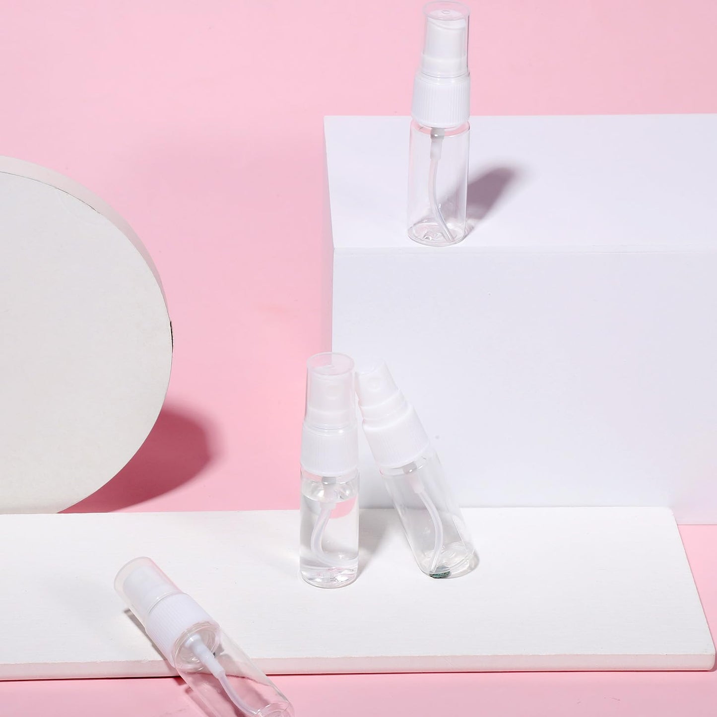 FdcZeyxior 4 PCS Travel Spray Bottle, Mini Spray Bottles Plastic Fine Mist Spray Bottles Small Refillable Travel Bottle Empty Liquid Container for Perfume, Care Liquid, Cosmetics (0.5 Oz/15ml)