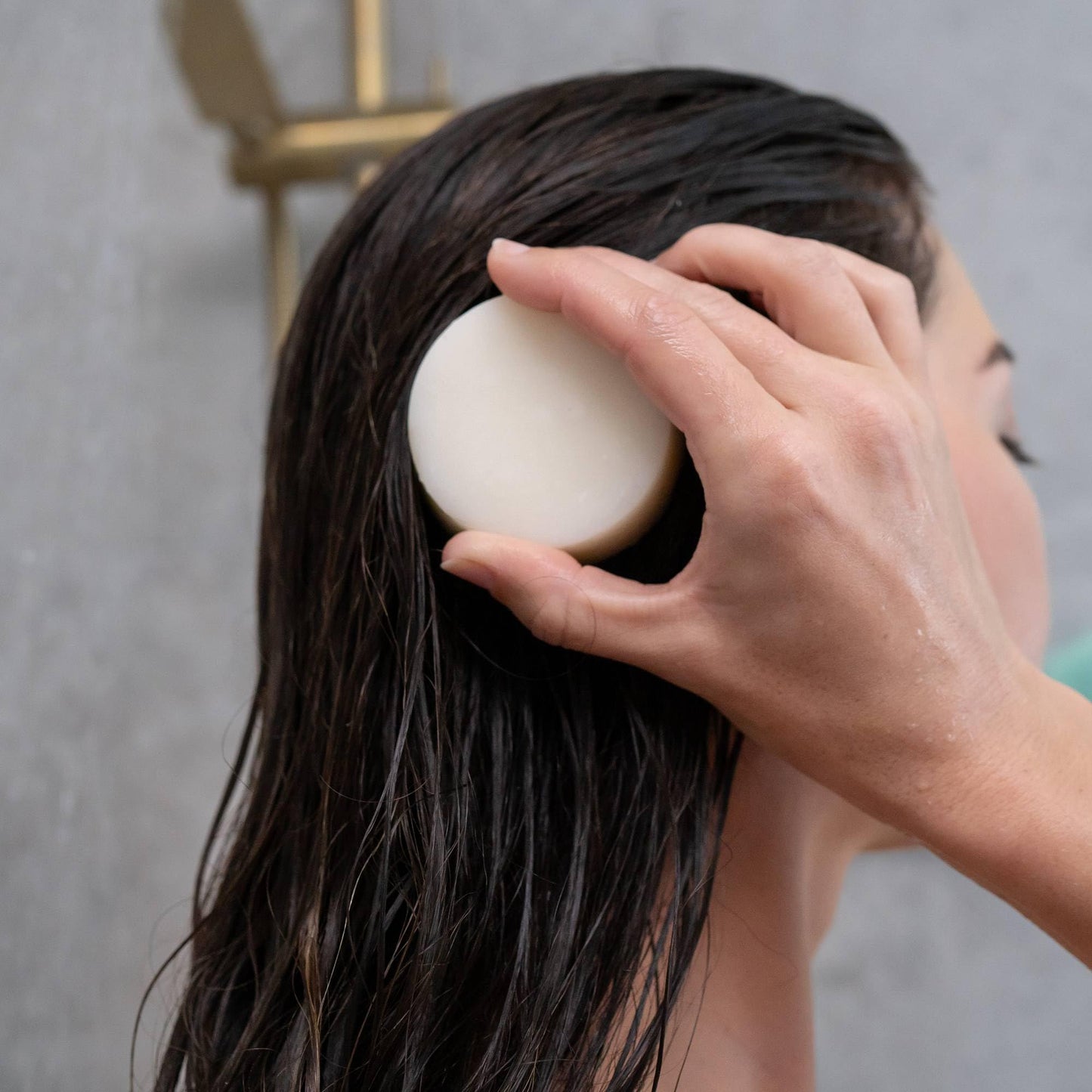 ANIHANA Conditioner Bar for Regular Normal Hair Clean Purifying Natural Healthy Look and Shine Paraben Free Manuka Honey and Vanilla 2.1 oz