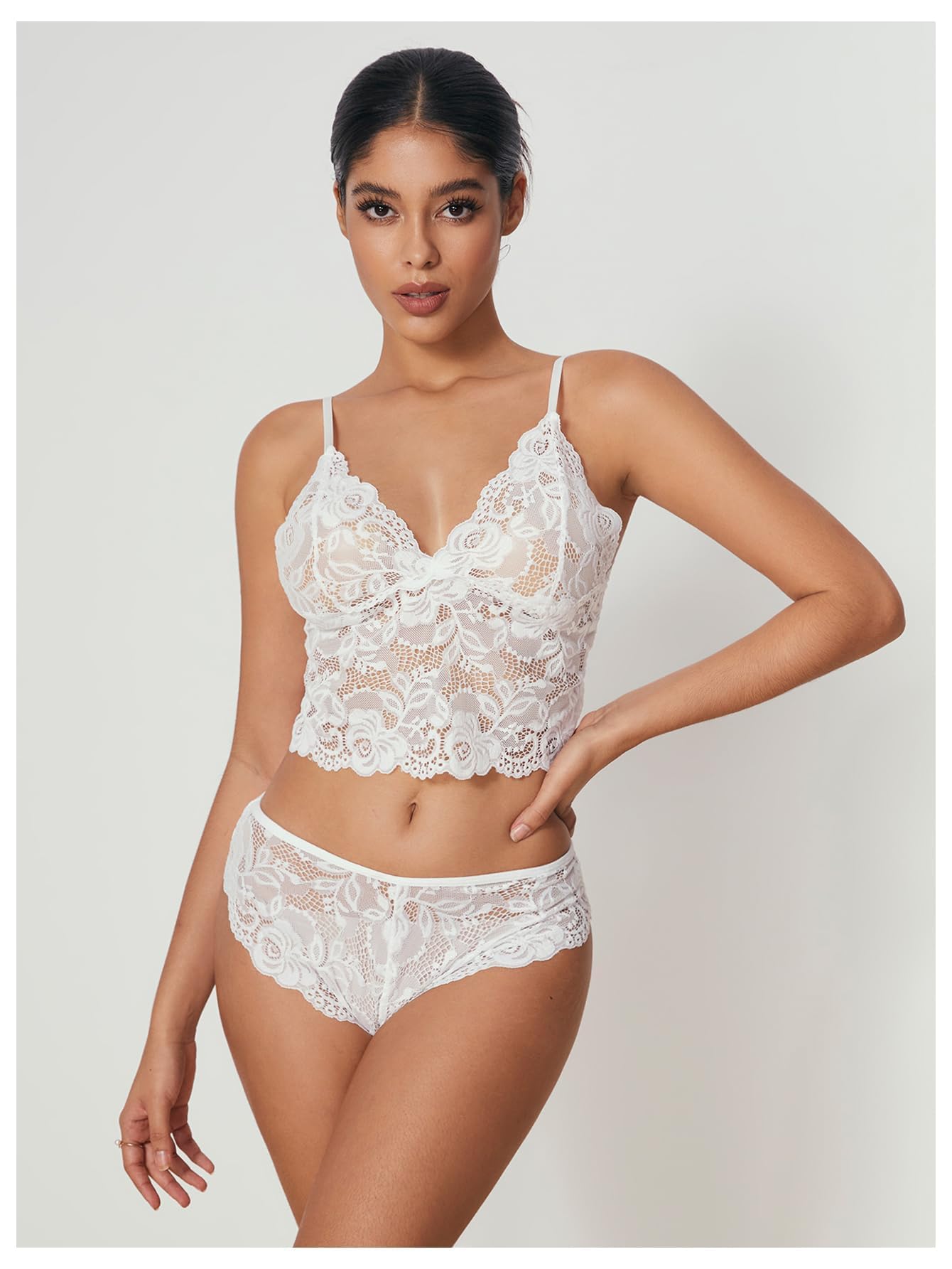 WDIRARA Women' Silk Satin Pajamas Set 4pcs Lingerie Floral Lace Cami Sleepwear with Robe Snow White M