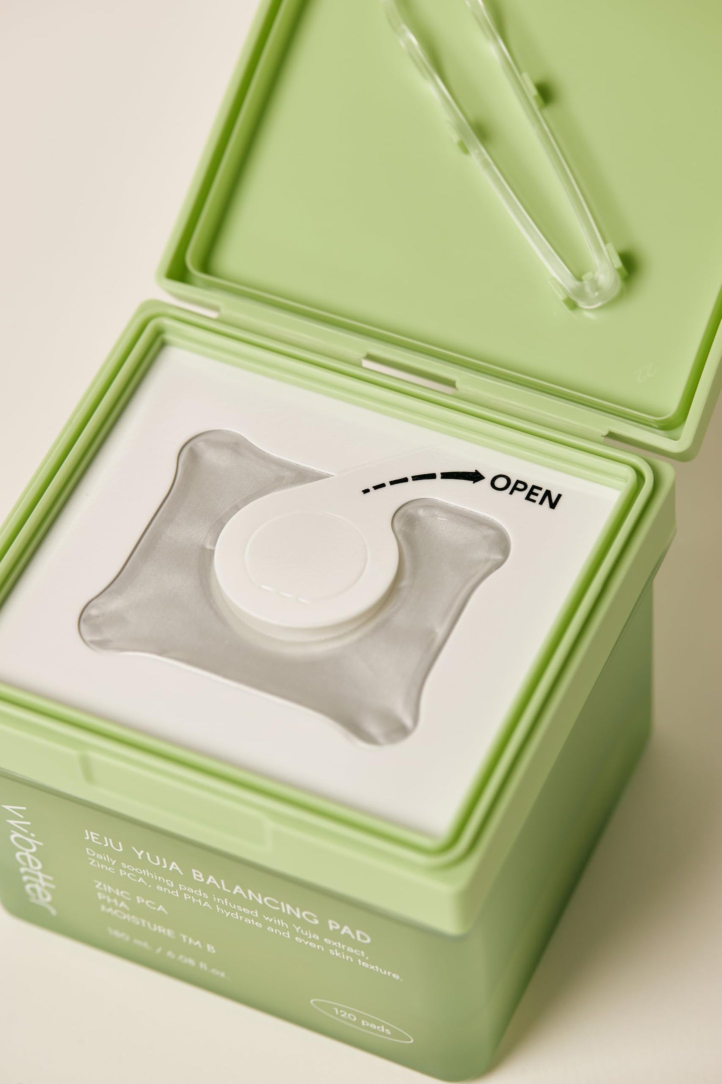 VVBETTER Jeju Yuja Balancing Toner Pads – with Zinc PCA, Exfoliating with PHA, Soothing, for Acne Prone & Skin – Vegan Micro-Hole Pads (120pads)