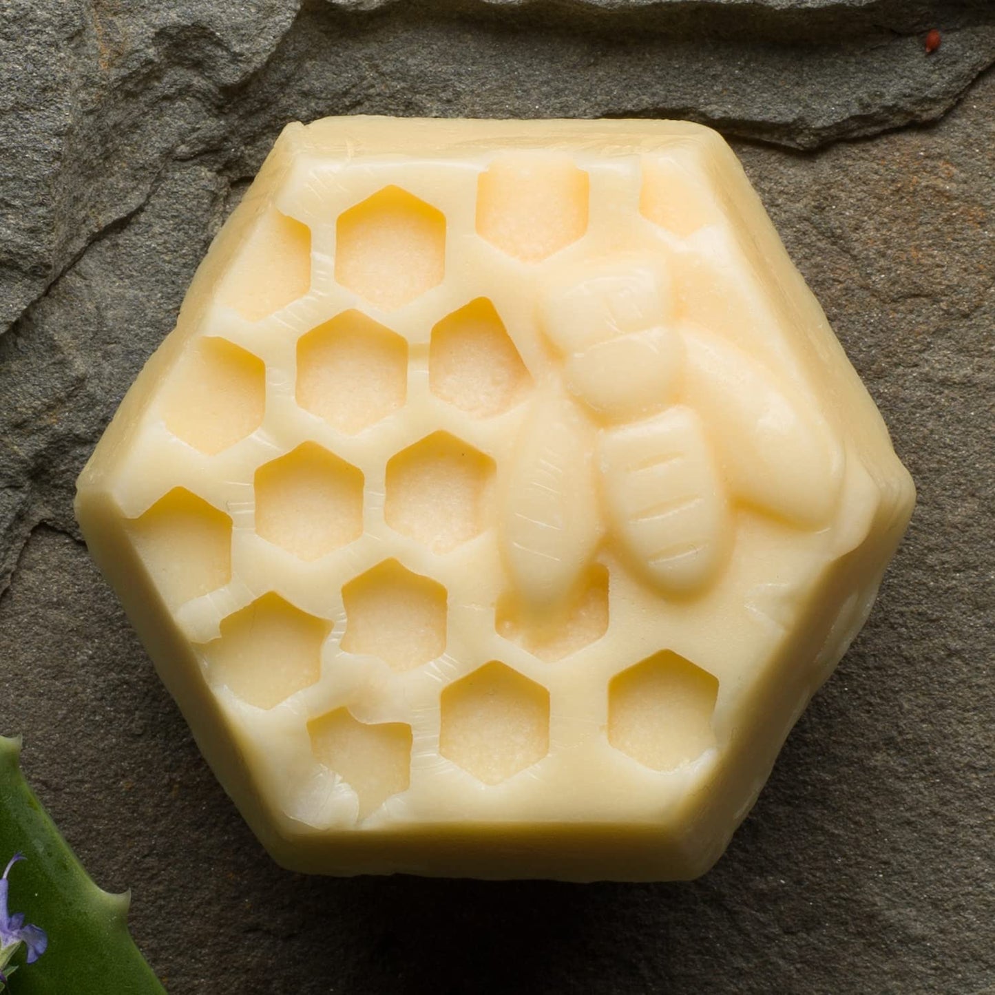 Lavender & Patchouli Conditioner Bar with Quinoa Protein & Mango Butter