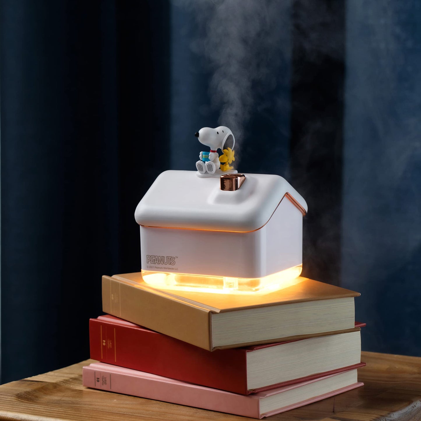 Snoopy Mood Light & Humidifier - Mini Desk Lamp, Rainbow Color, 300ml (10oz), Sprays 50ml (1.7oz) per Hour, 5 Modes, Beige [OFFICIAL LICENSE]