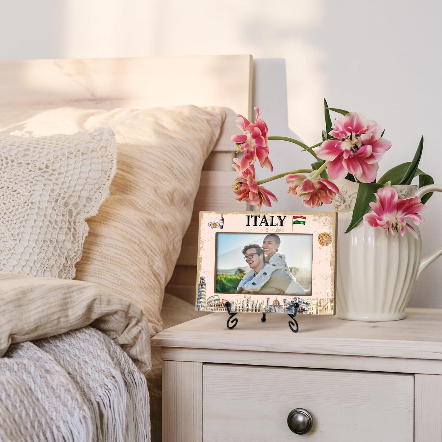 yutogan Italy Souvenirs - Couple Picture Frame, Italy Gift, Engagement Photo Frame, Travel City Frame, Gifts For Newly Engaged Couple, Honeymoon Gifts Table Decor, 4x6 Frame-TJ03
