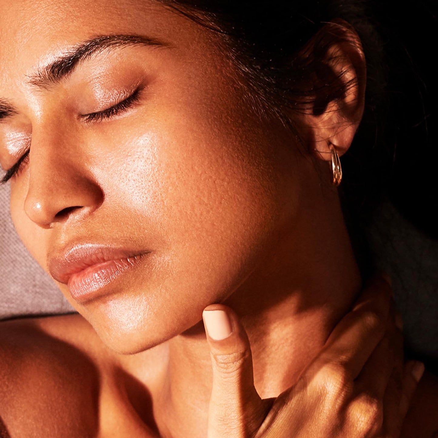 Patchouli Glow Sunscreen Drops SPF 40 PA Plus Mini by 82E for Women - 0.5 oz Sunscreen