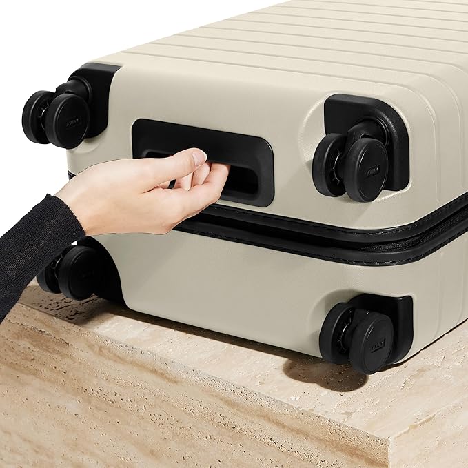 Away Bigger Carry-On Luggage, Lightweight Hardside Large Suitcase with Spinner Wheels, TSA Lock, Airline Approved, Salt White Matte