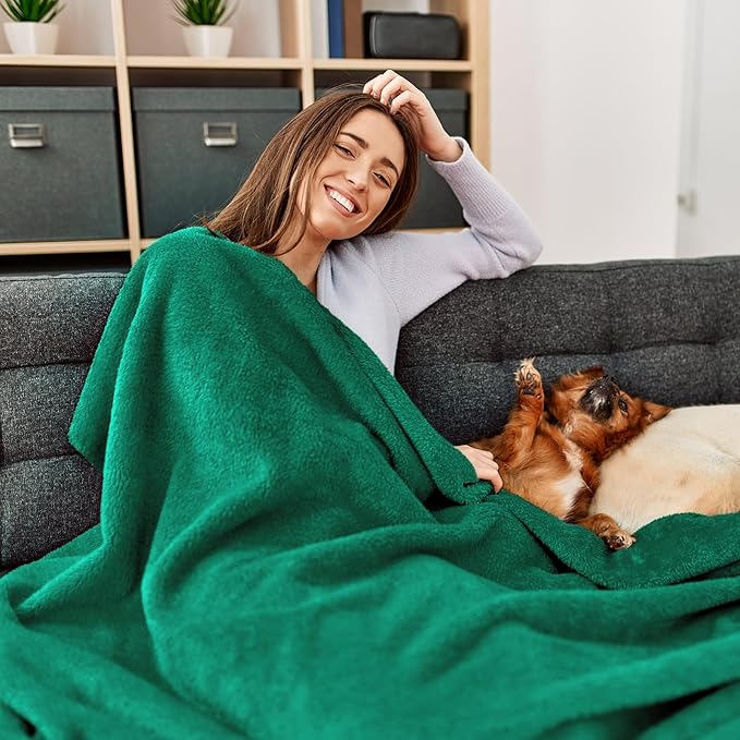 Travel Pillow and Blanket Set Neck Pillows Travel Essentials with Sleep Mask for Airplane Car Memory Foam Green