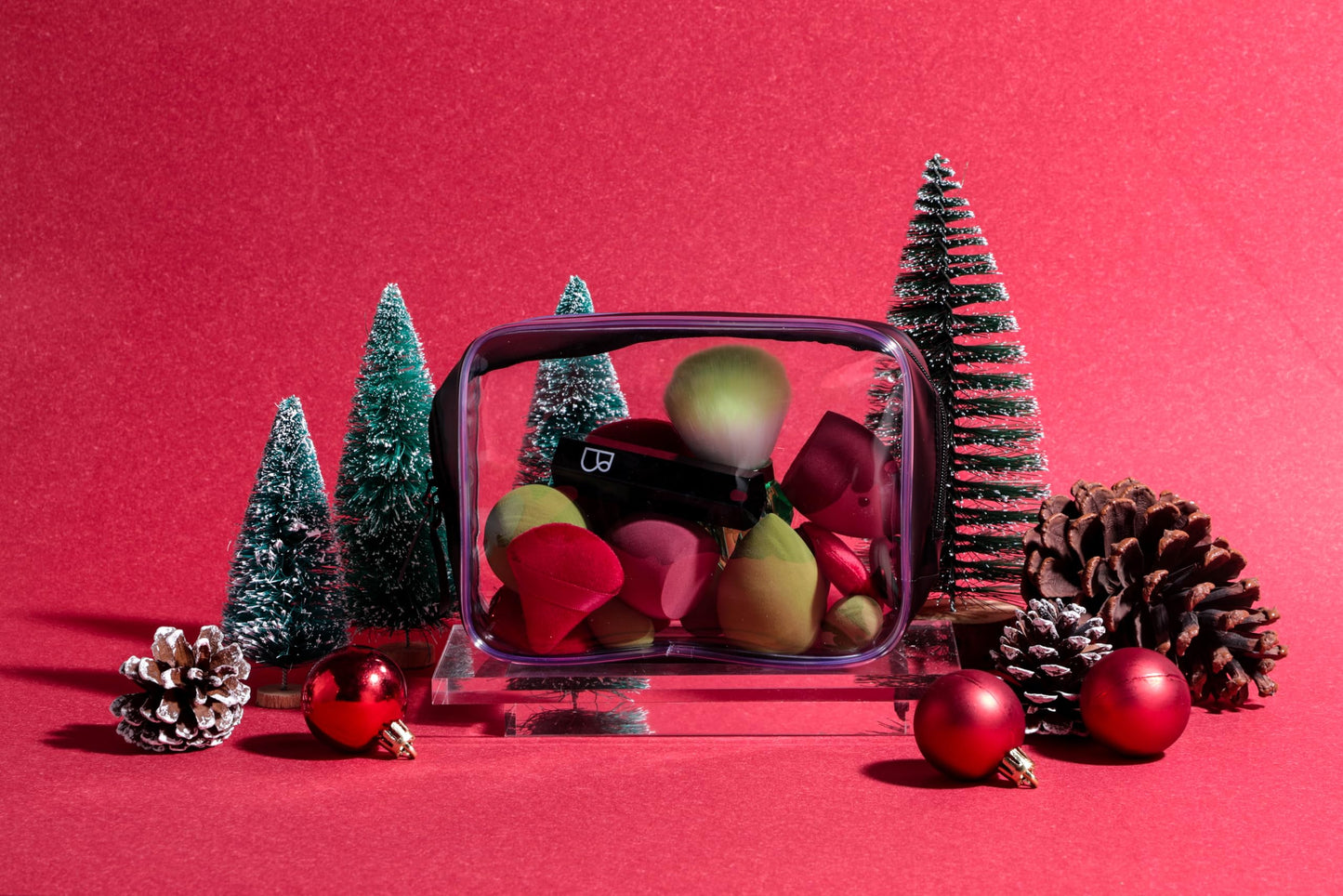 BS-MALL 14 Pcs Portable Makeup Sponge Set With Diamond-shaped Kabuki Powder Brush - Beauty Blender Sponge, Triangle Puff And Multi-functional Sponges For Liquid, Cream,With Travel Case (Green Red)