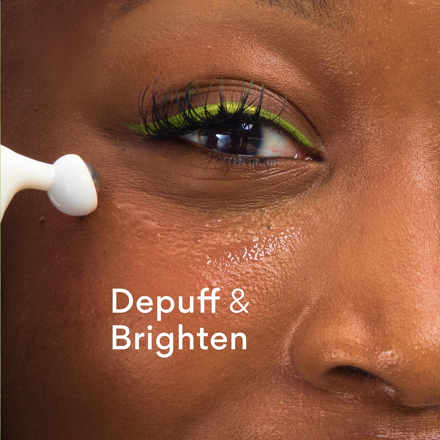 innisfree Green Tea Caffeine Depuffing Eye Serum with Niacinamide, Cooling Korean Eye Roll-On for Hydration and Brightening