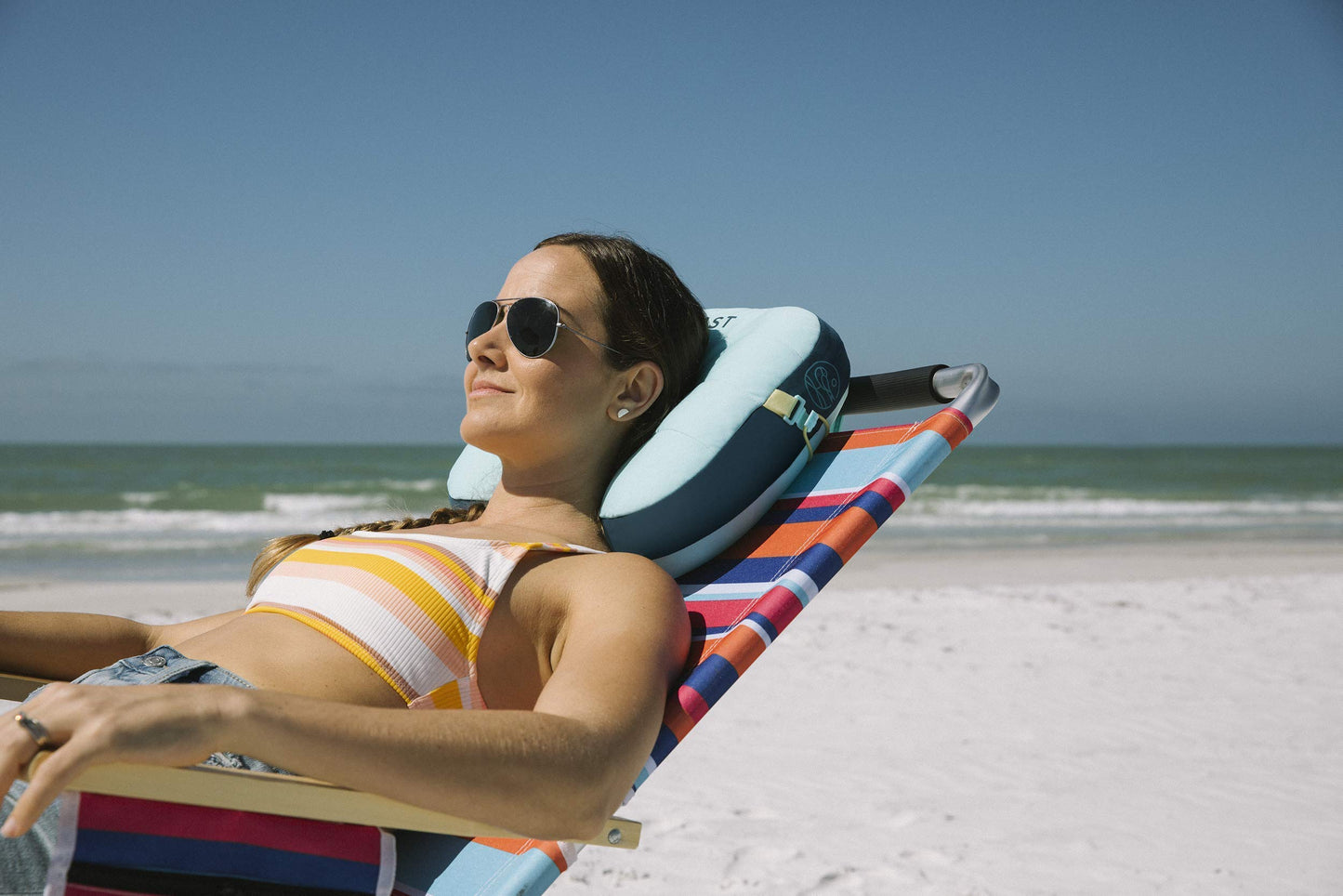 Ballast Beach Pillow – Comfy, Durable & Compact, Stays Put on Windy Beaches with Patented Sand Pouch, Inflatable Pillow for Beaches, Pools, Camping, Festivals and Travel (Island Paradise)