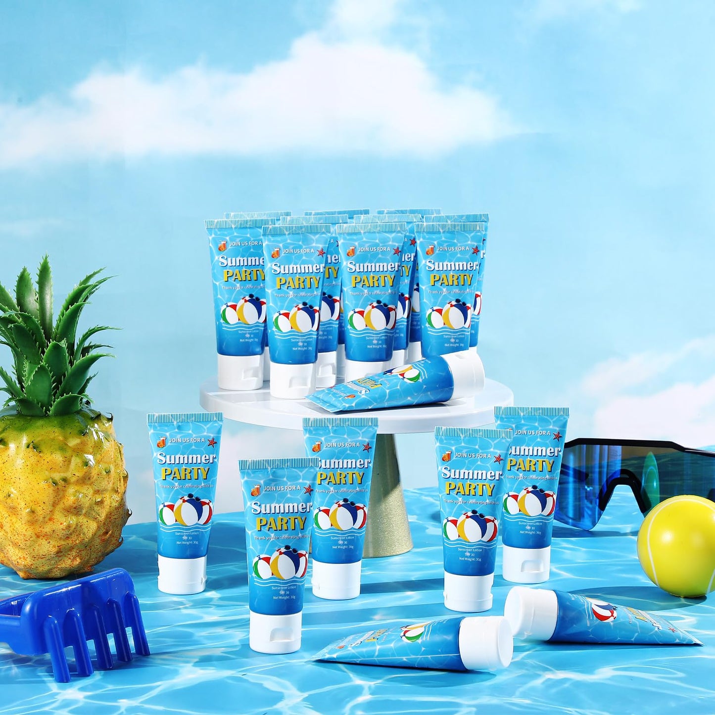 Dansib 24 Pcs Mini Sunscreen Bulk for Summer Wedding Party Spf 30 Water Resistant Sunscreen Lotion Bulk 1oz Travel Size for Thank You Gifts Wedding Party Supplies(White Cream,Beach Ball)