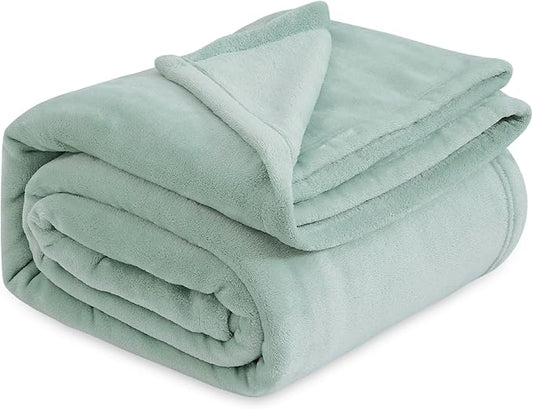 Bedsure GentleSoft Fleece Bed Blankets Full Size Sage Green - Soft Lightweight Plush Fuzzy Cozy Luxury Blanket Microfiber, 84x90 inches