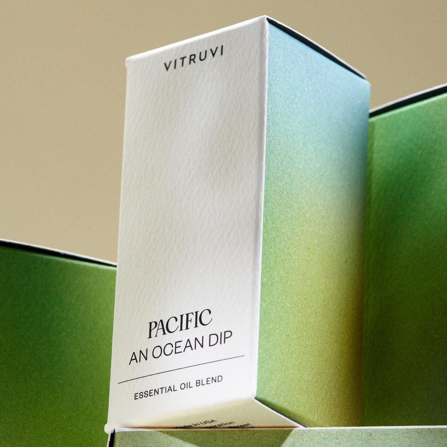 Vitruvi Pacific, Balance Essential Oil Blend, 100% Pure Amyris, Bergamot, Eucalyptus, Lavender and Basil Oil (0.5 fl.oz)