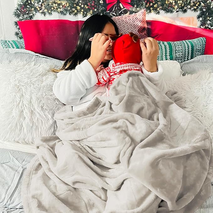 Bedsure GentleSoft Fleece Throw XL Blanket Linen - 300GSM Soft Lightweight Plush Cozy Blankets for Bed, Sofa, Couch, Travel, Camping, 50x70 inches